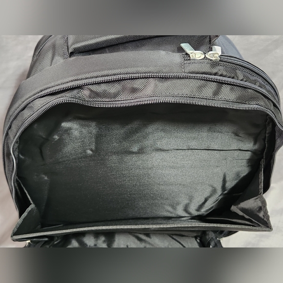 Gaming eSports Laptop Carry On Travel Backpack With Controller Foam Insert - Picture 15 of 16